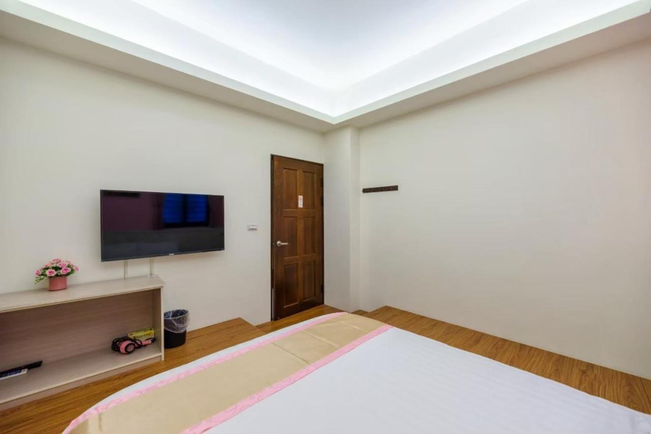 客拉客民宿 Clock B&B Huxi Esterno foto